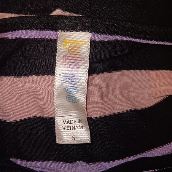 ☘️Womens top - Picture 3 of 3